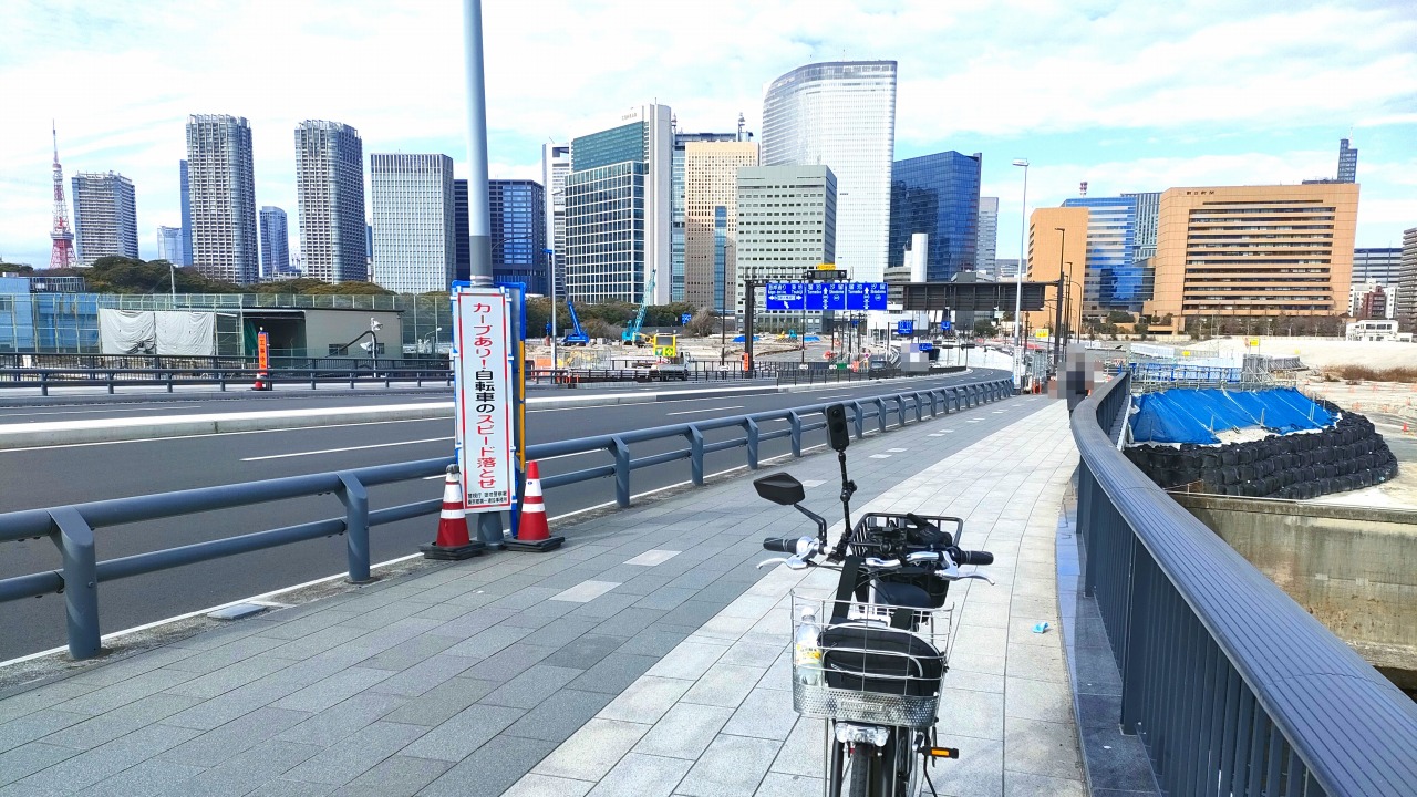 自転車で築地大橋の絶景を楽しむ