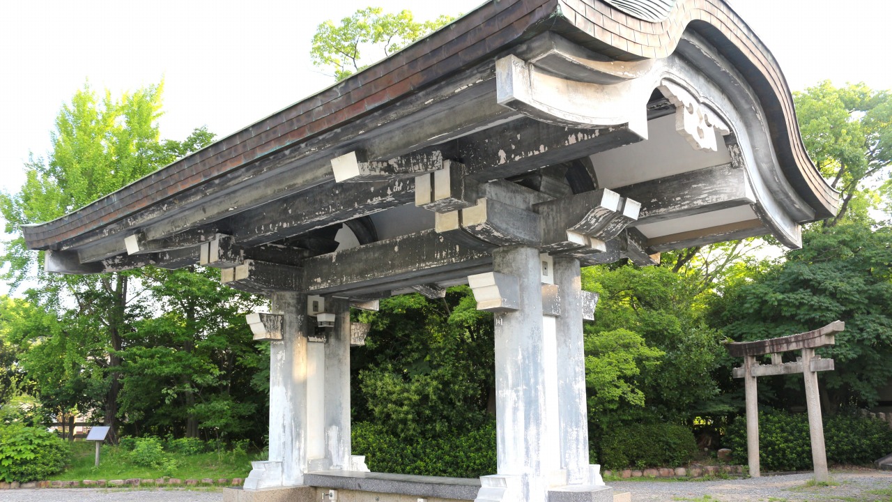 大阪城豊國神社　手水舎