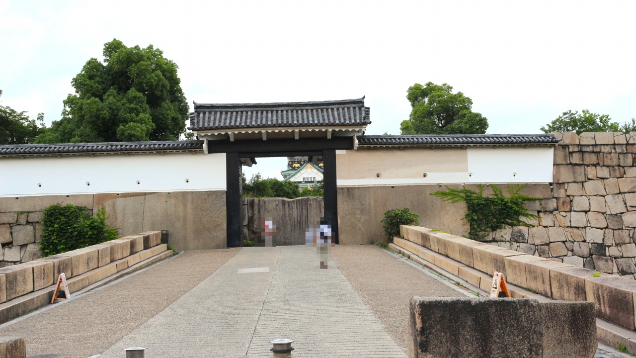 大阪城　桜門