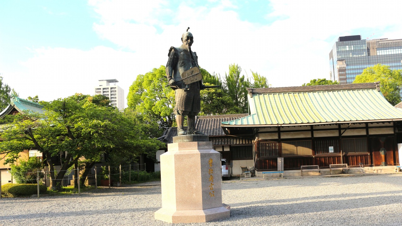 大阪城豊國神社　豊臣秀吉公像