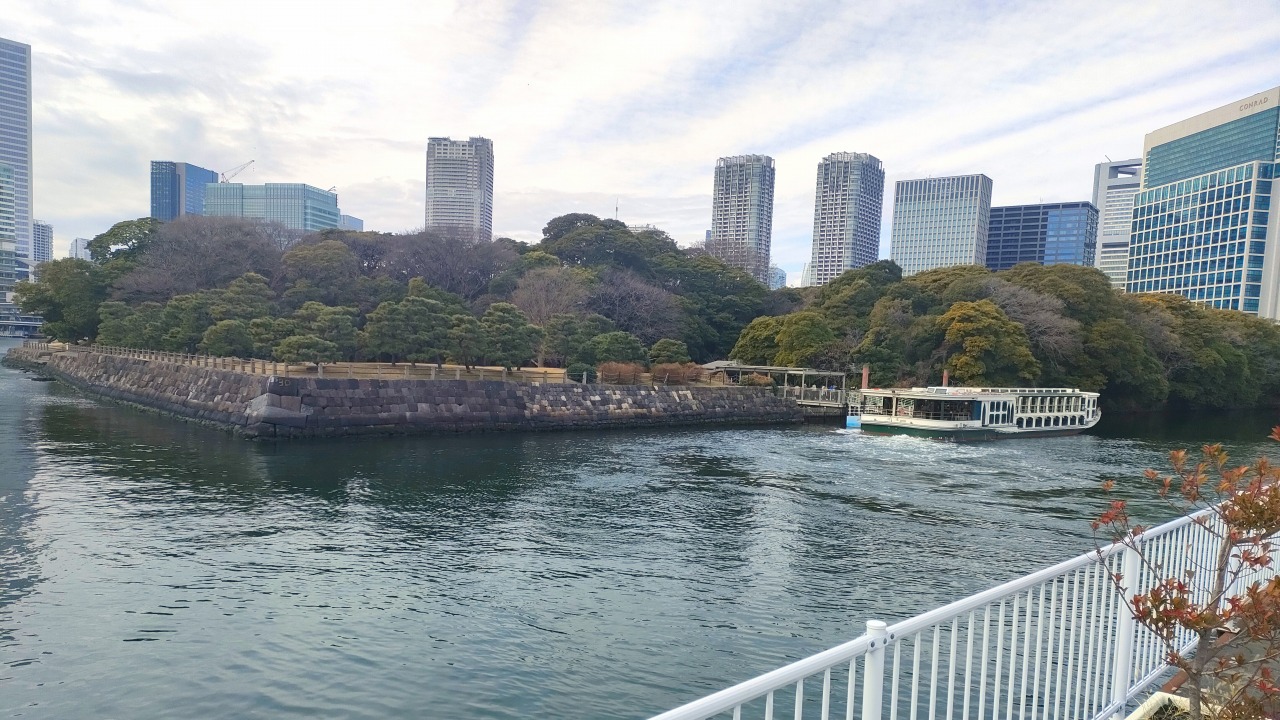 築地大橋からの風景　浜離宮